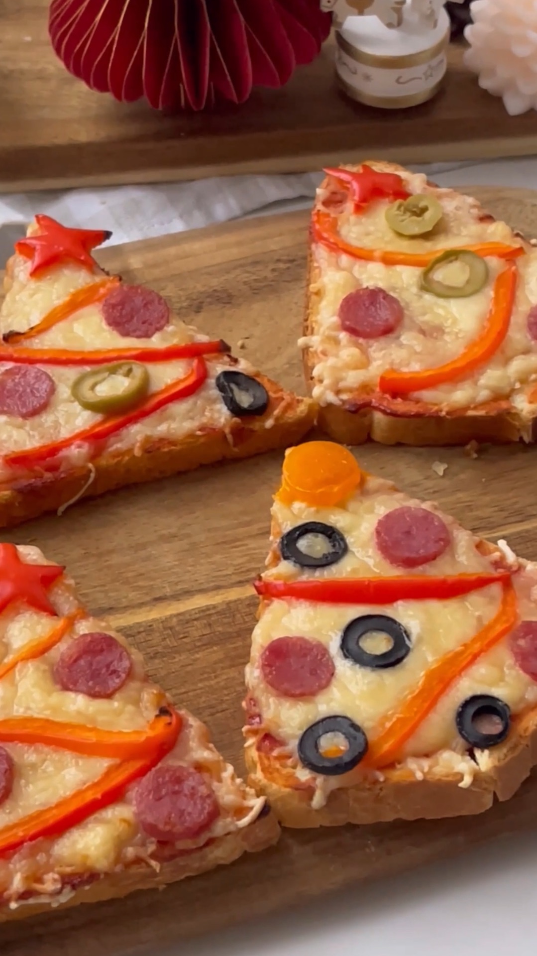Новогодняя пицца-тост 🍕