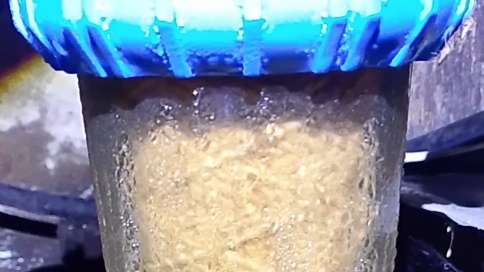 Магистральный фильтр засорился. Обзор установки и замена картриджа