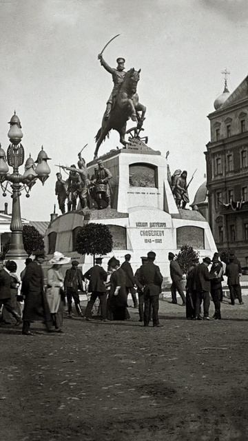 Что стало с памятником Михаилу Скобелеву?