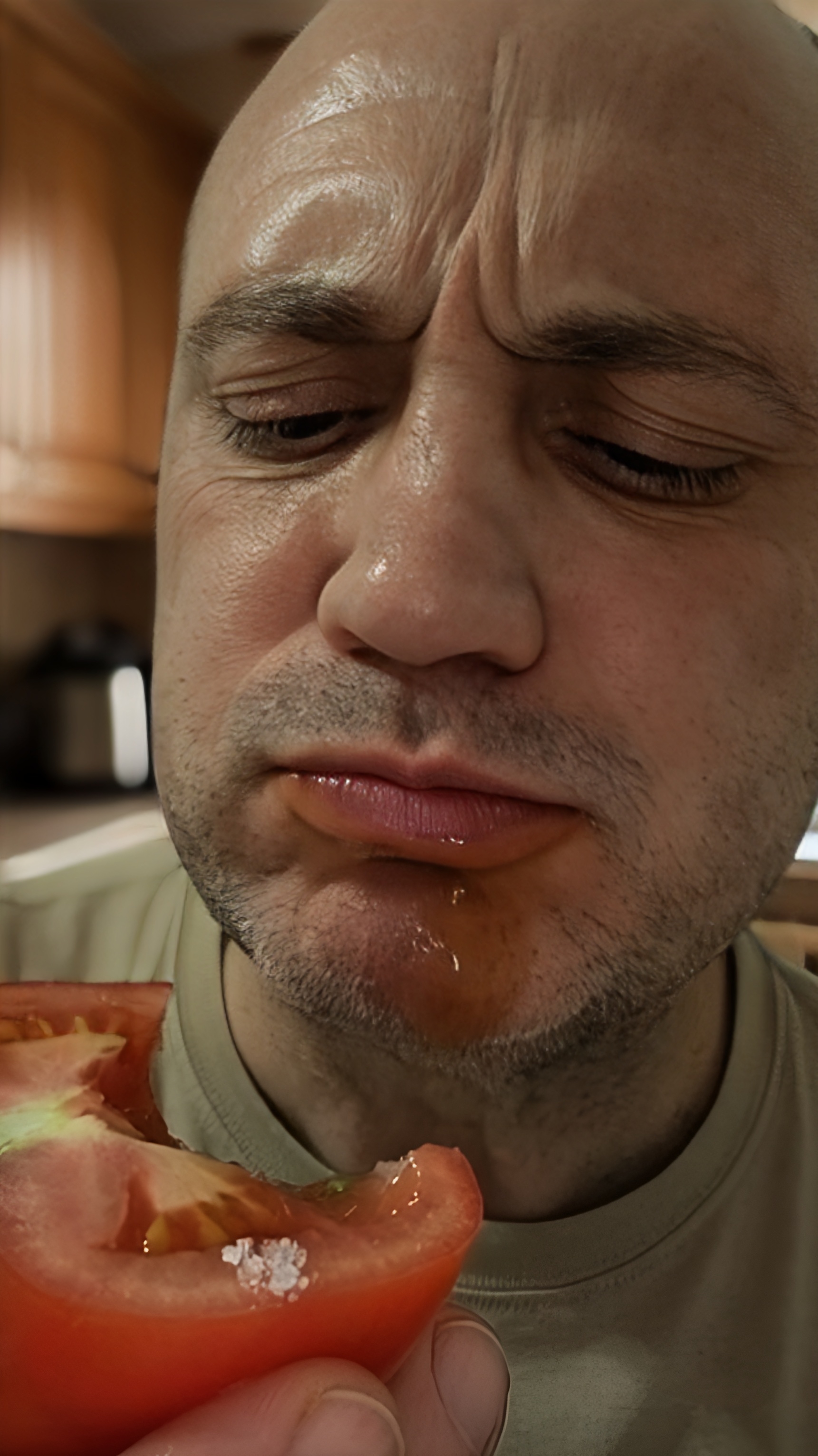 🙌Подписывайтесь🙌Помощь каналу:+➐➐➐➎➎➌➍➊➍➐➑ 🅷🅰🅻🆈🅺 🅱🅰🅽🅺 #юмор #прикол #смешновидео.mp4