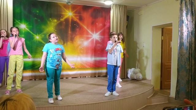 пение группа.mp4