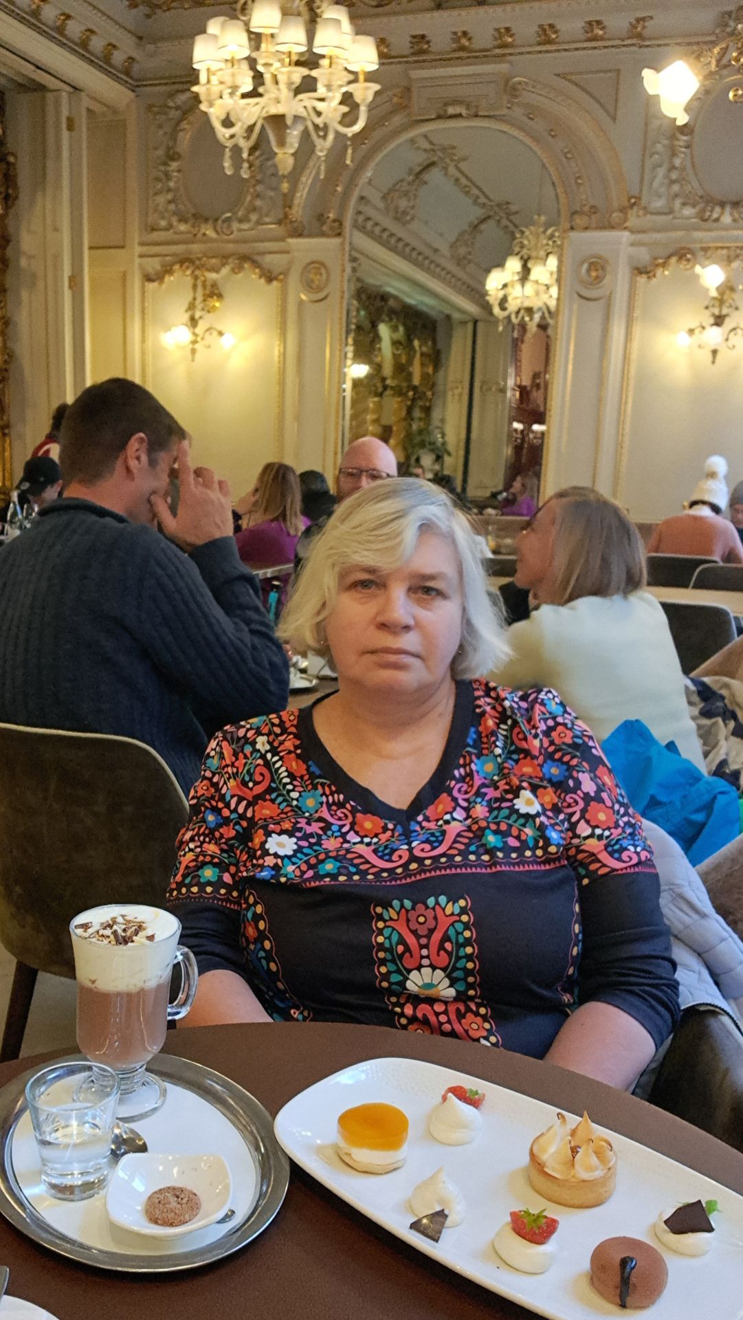 New York Cafe в Будапеште, они сами себя называют "cамым красивым кафе в мире" и я им верю.