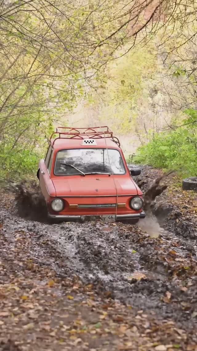ЛЕГЕНДЫ О ПРОХОДИМОСТИ ЗАЗ 968 / ЛЕСНОЙ ДРИФТ В ГРЯЗИ НА ЗАПОРОЖЦЕ!