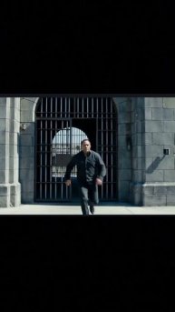 грабитель забежал из тюрьмы