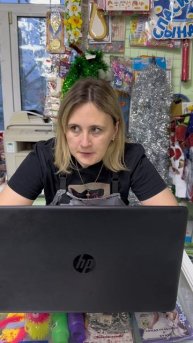 Интелект интеллектом а сплетни по расписанию 😆