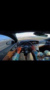 2022 MERCEDES BENZ E 300 d РАЗГОНЯЕТСЯ ОТ 0 до 190 км/ч