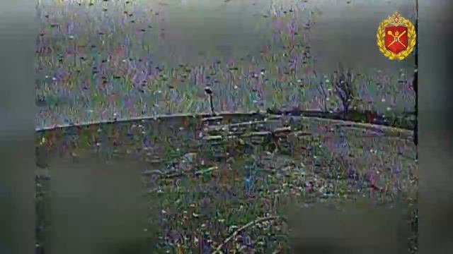 💥🏴⚡Операторы БпЛА обнаружили и уничтожили наземный роботизированный комплекс врага