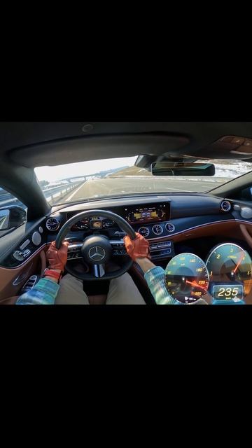 2022 MERCEDES BENZ E 300 d - МАКСИМАЛЬНАЯ СКОРОСТЬ НА АВТОБАНЕ