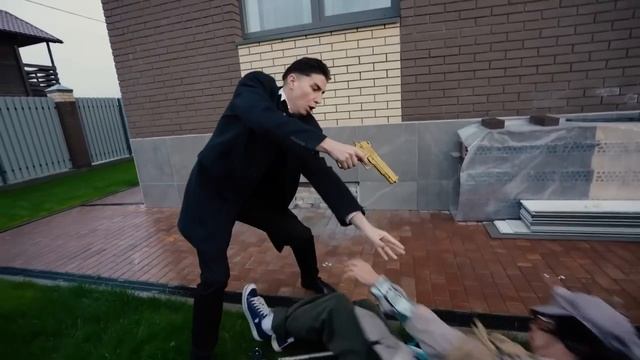 БОГАТЫЙ vs БЕДНЫЙ ШПИОН !