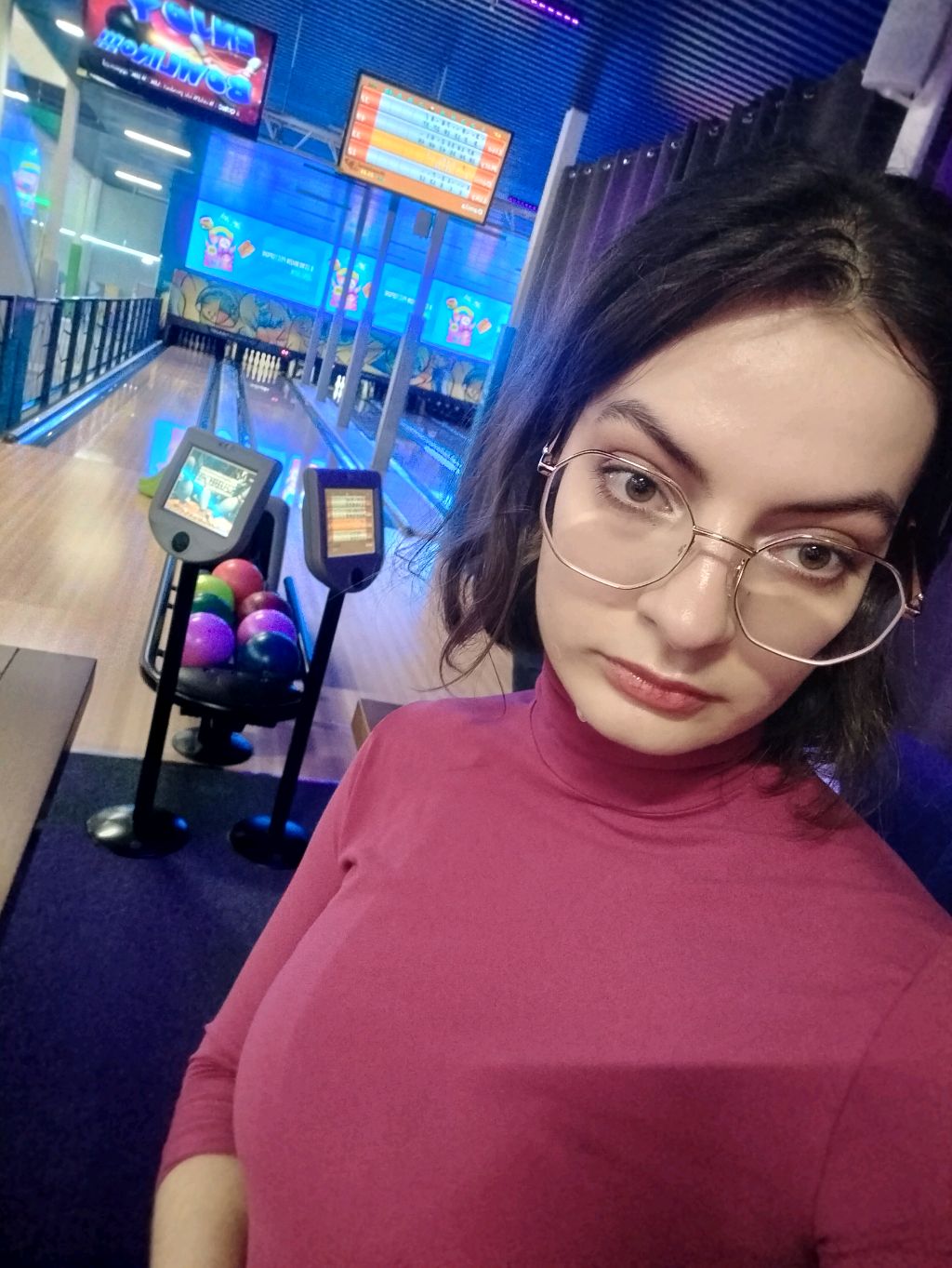 вышли в общество