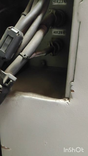 ЭП20 разъемы на кран КМ 130 Х29 если не заряжается,Х23 на р/с.Кузов,слева от двери в кабину
