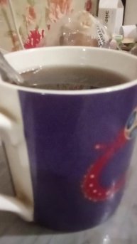 я щас чай пью хе