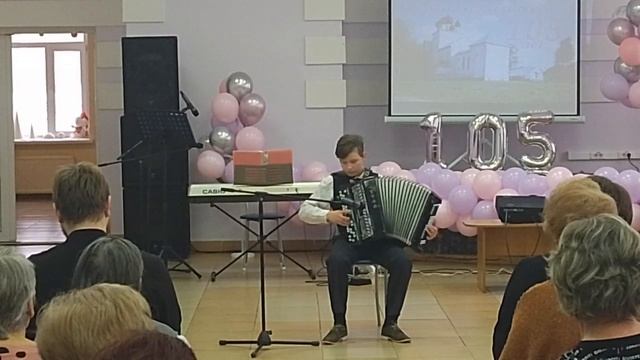 Виртуозная игра на баяне!
Фиготин "Мотылёк"
играет Матвей Петров