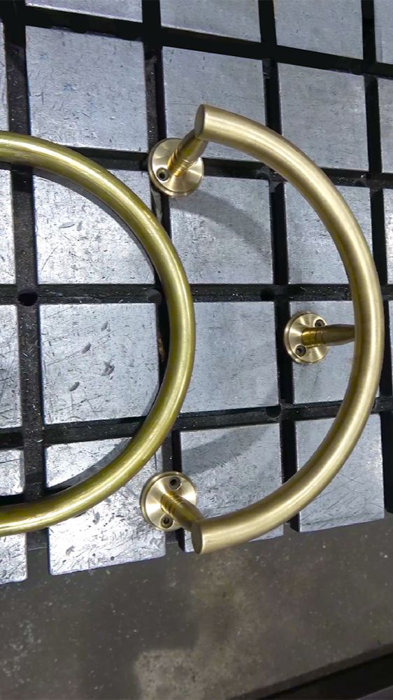 Гибка прутка из латуни трубогиб автоматический MASTER.3X