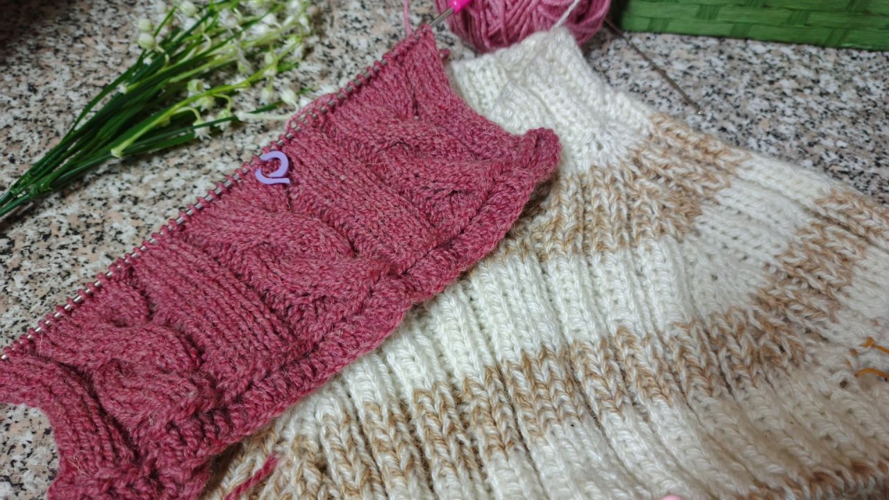 Мои продвижения )Новый процесс чехол на подушки -думочки.Заказали пинетки 🤗