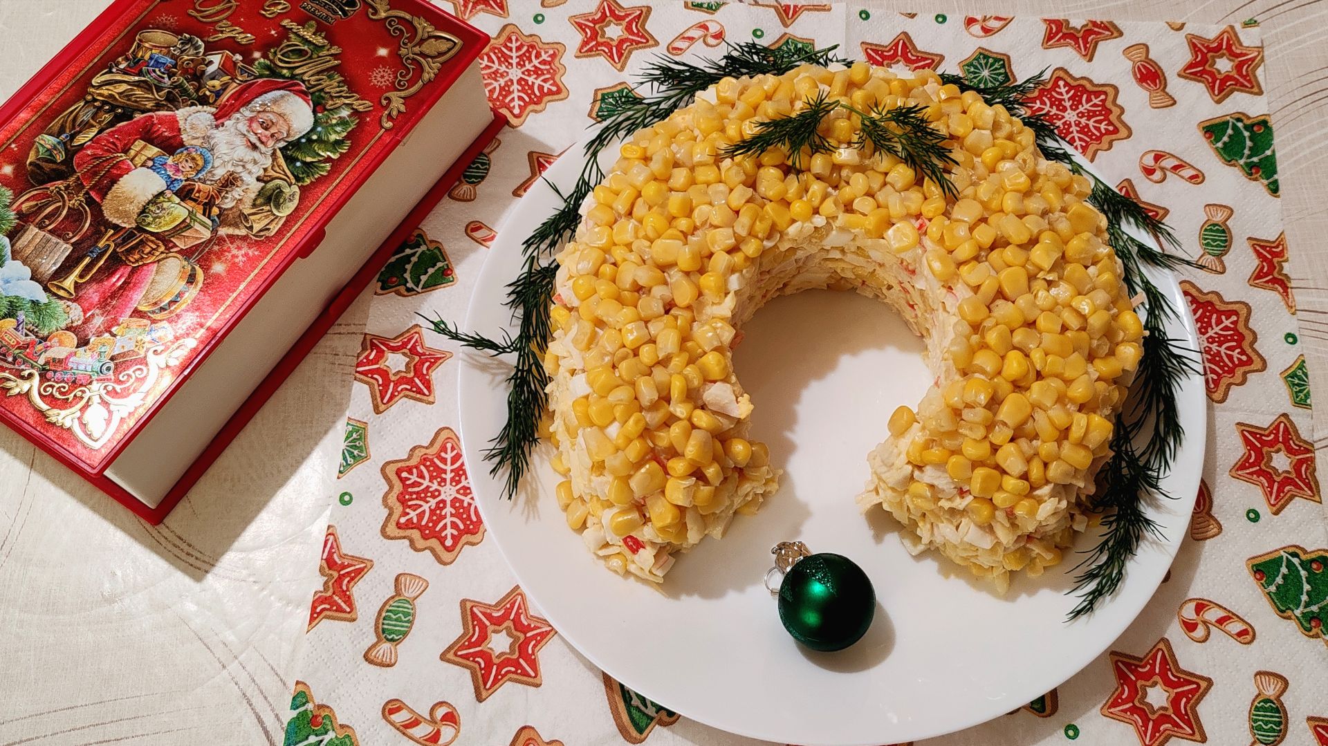 Салат «Подкова» на удачу! Встречаем Год Лошади красиво и вкусно