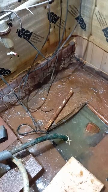 подвал затопило