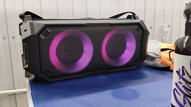 ПОРТАТИВНАЯ АКУСТИЧЕСКАЯ СИСТЕМА УРАЛ МОЛНИЯ 600. На мойке. Кисточкой проблемные места.