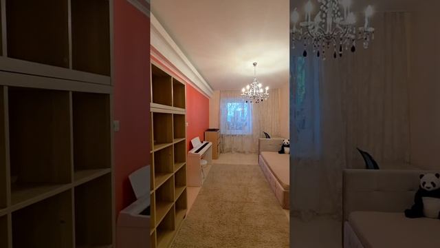 Космонавтов 65