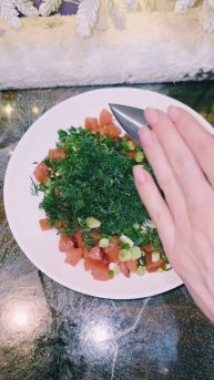 Новогодняя вкусная закуска! Блинчики с кижучем!🐟😋❤️🎄❄️ #nastikae #кижуч #блинчики #delicious