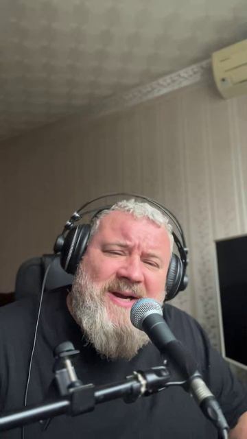 ОНИ ЗНАКОМЫ ДАВНО