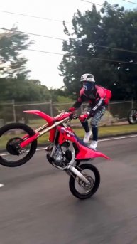 Нормально валят 😎🤟🏻