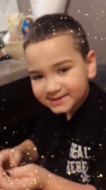 Открываем шестой день календаря))