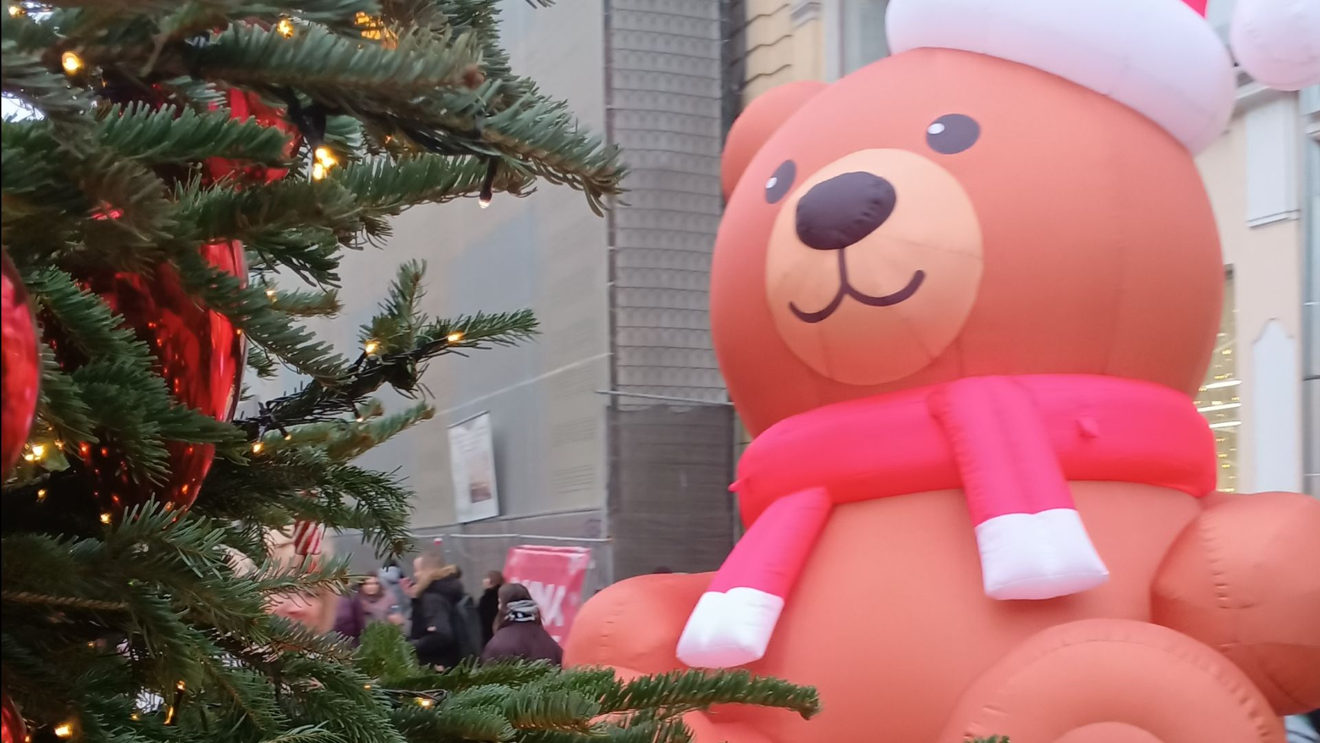 Прогулки по Москве. Новогоднее настроение на Кузнецком мосту. Игрушки