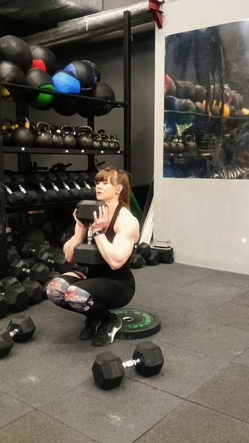 Гоблет-приседания