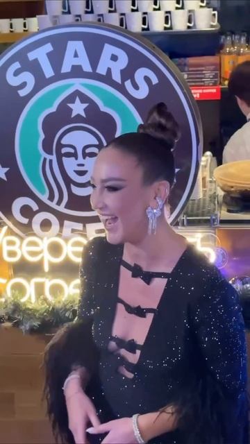 ❤️🔥Роскошная и похудевшая Ольга Бузова зашла в центре Москвы выпить кофейка.