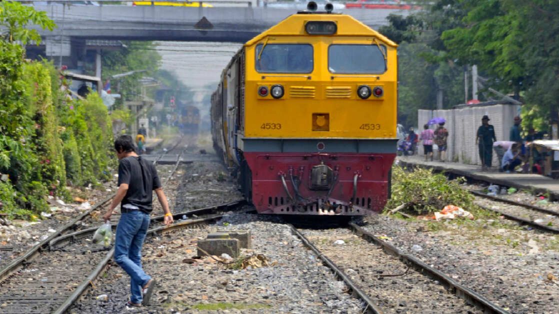 Matichon: 35 человек пострадали при столкновении поездов в Таиланде