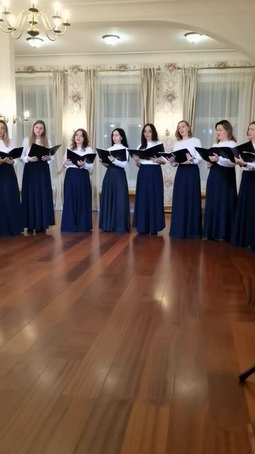 На "Елагинских вечерах" в Санкт-Петербурге.