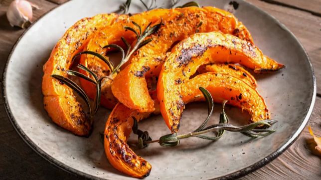 Запечённая сладкая желтая тыква