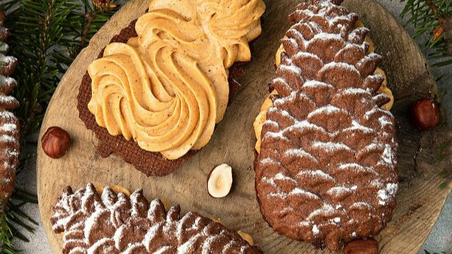 НОВОГОДНЕЕ ПЕЧЕНЬЕ “Шишки” Рецепт от академии "KICA"