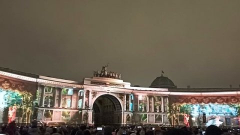 Световое шоу про Петра Ильича Чайковского и его биографию