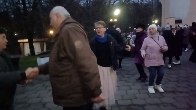 Яблоки на снегу...... 07.12.25 Гомель парк Луначарского 🥰💫