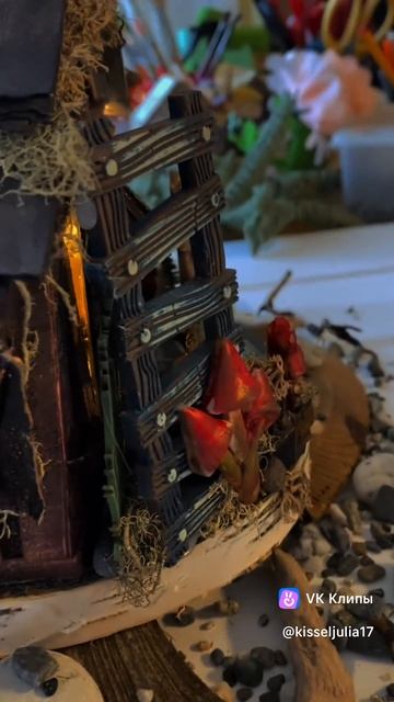 Волшебная избушка с подсветкой