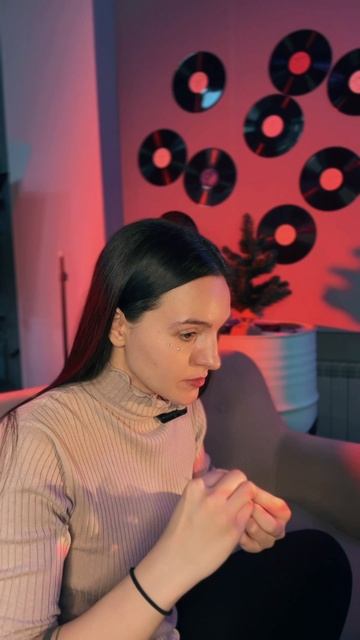 Макияж со стразами