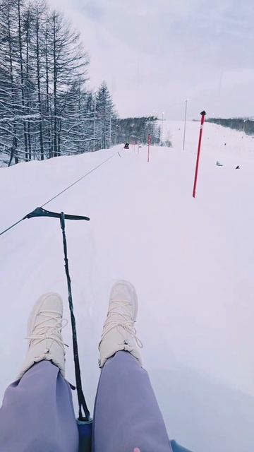 Снежный день на снежной Снегорке!🎄☃️❄️💙 #nastikae #снегорка #Магадан #сноутюбинг