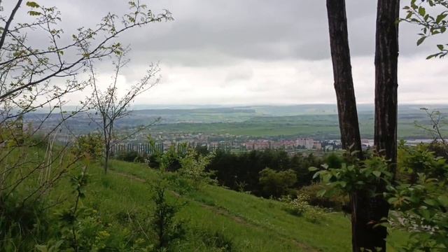 Поднимаемся к вершине Кольцо горы! Вид сверху восхитительный😍