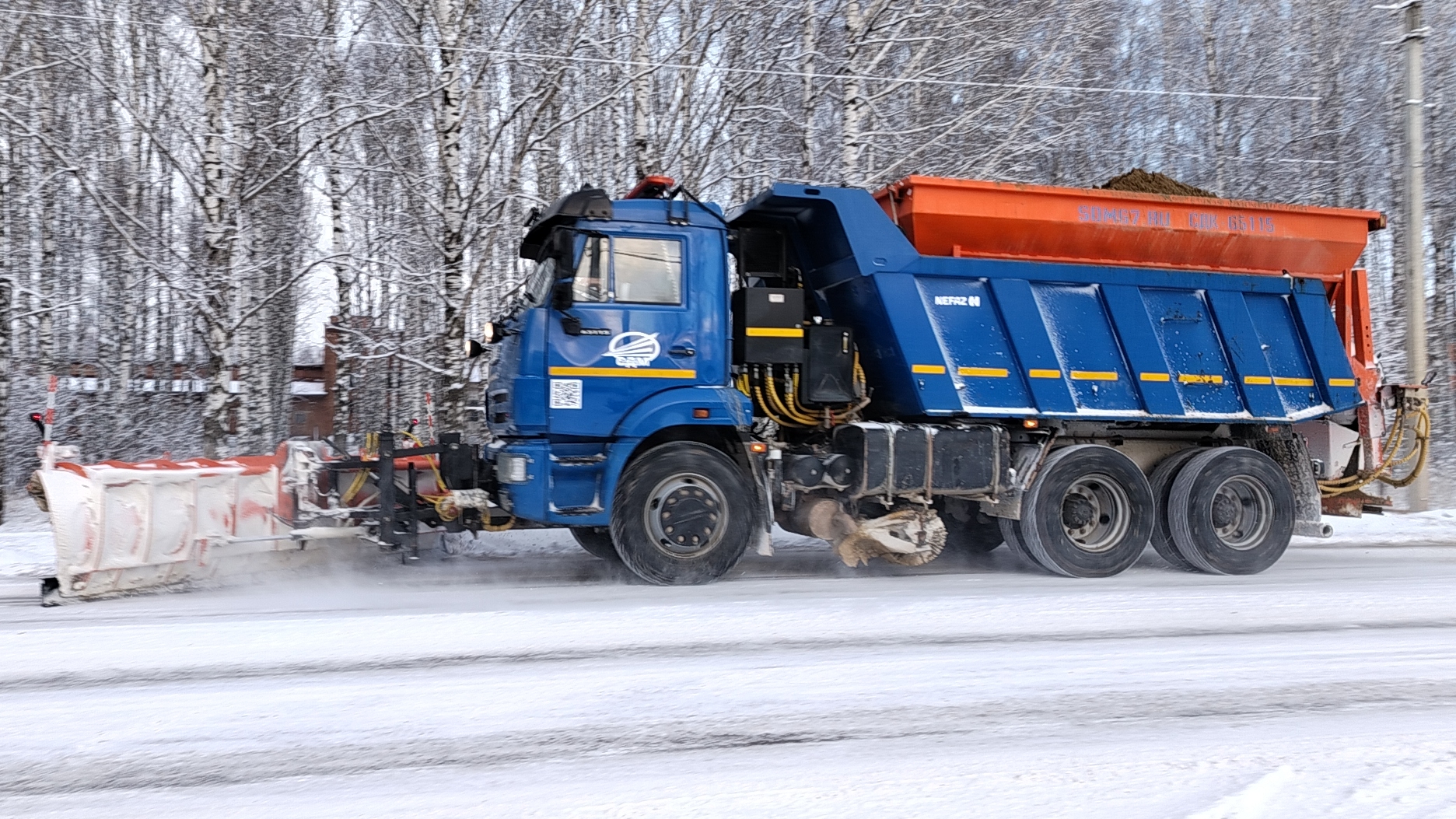 очистка дорог от снега 100 часть