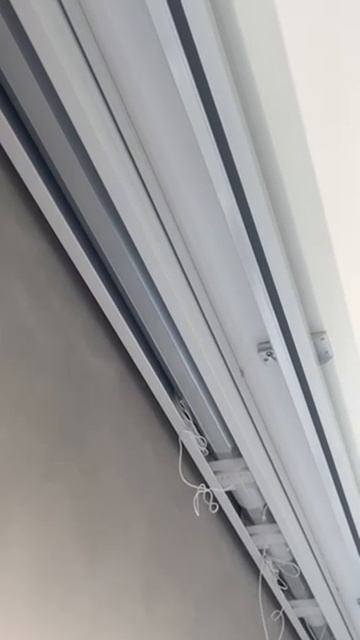 Римский и раздвижной карниз с мотором Aqara без шторы