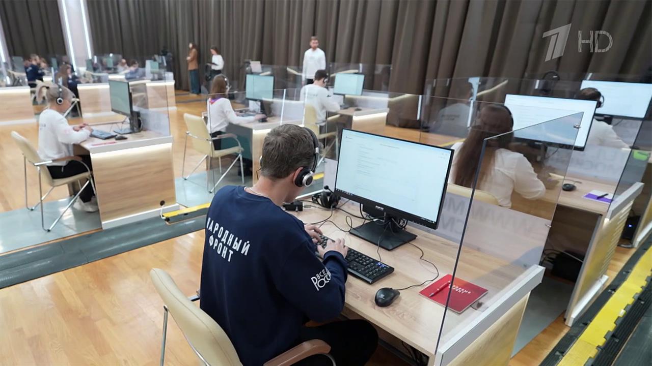 В режиме нон-стоп поступают вопросы на программу "Итоги года с Владимиром Путиным"