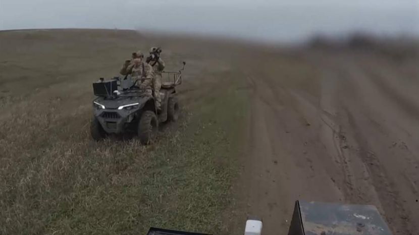 Военные ВС РФ рассказали о помощи мототехники при зачистке опорных пунктов ВСУ