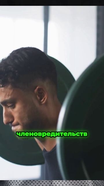 Почему мужчины начинают изучать свои гениталии во время праздников_