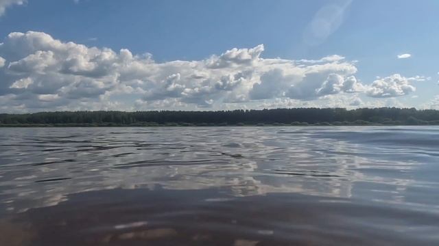 Ныряю с камерой в реку Шелонь...