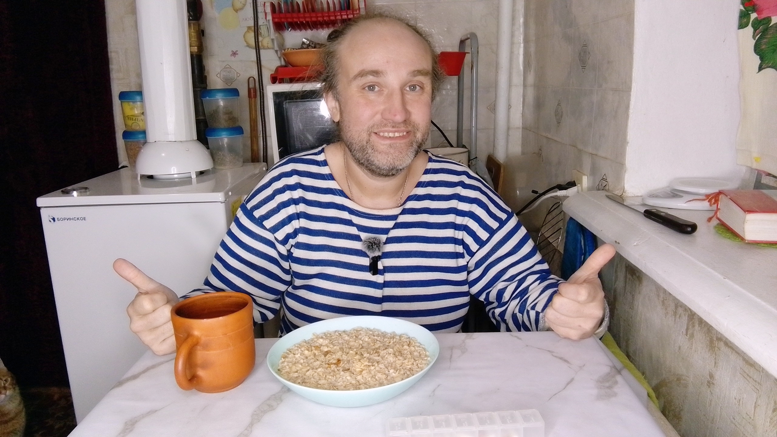 быстрый ужин с Рыжулей. завтра к психиатру. мукбанг. обжор. еда на камеру. диета. шизофрения.