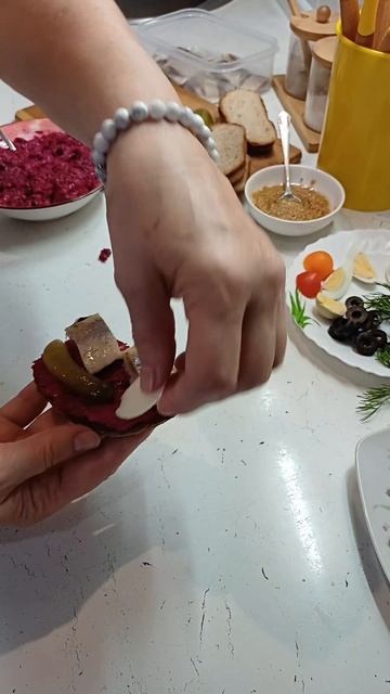 Бутер с селедочкой!!!