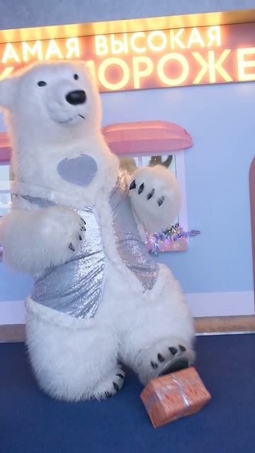 ЧТО ЖЕ В ЭТОМ ПОДАРКЕ? 🎁