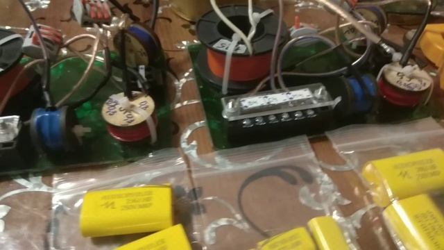 ч.10 Audiophiler. Кондеры для фильтра. Завершаем монтаж фильтров для акустики Onkyo ps-55